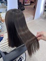 ボヌール オオサカ(Bonheur OSAKA) 真っ直ぐすぎないナチュラルな美髪ストレート