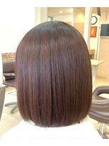 カットハウス はさみの部屋&nbsp;あご下ボブ/縮毛矯正/ストレート/カシスベリーカラー/前髪あり