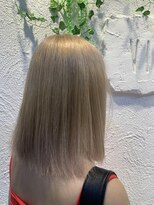 ヴィサージュクオン(VISAGE Quon)&nbsp;ホワイトベージュ