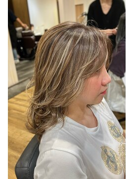 エアーベリー(AIR BERRY) ★ブロンドハイライトカラー★【蒲田、池上、糀谷】