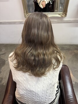 フルアヘッド(FULL A HEAD) ヘーゼルベージュ