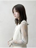 ミルクティーブロンド/ワンホンレイヤー/リバースセンターパート
