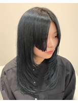ニューヨークニューヨーク 三宮店(NYNY)&nbsp;レイヤー × 姫カット × ブルーブラック