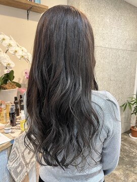 ガーディナ(Gardina) ディープグレージュ/Gardina 篠原 芳【和田町・二俣川・天王町】