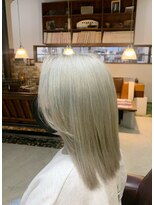 サロン クラッチ クリエイティブ コンセプト(salon CLUTCH creative concept)&nbsp;silver white