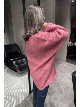 アコ(Aco) ★ミディアムBobに映えるハイライト★