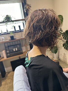 ワ ヘアー(wa-hair) ショートボブ　マッシュパーマ　髪質改善　ミルクティーベージュ
