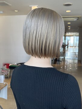 フェイス 大船(FACE) ミルクティーベージュ/切りっぱなしボブ【大船駅】太良坊航