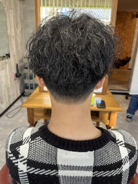 ファブ アパートメント(FAB apartment) メンズ×スパイラルパーマ