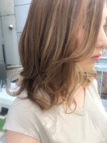 ヴィヴィ(VIVIE)&nbsp;デザインカラーシークレットハイライトインナーカラーイヤリング