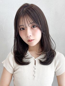 アグノス 青山(Agnos) 外ハネボブミディアムレイヤーカットイメチェンサイドバング