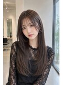 ロングレイヤーバタフライカットハッシュカット小顔ヘア