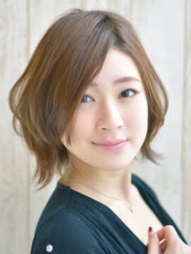 ソレイユ 鶴間(SoLeil) 毛先のハネ感と美フォルムでナチュラルボブ