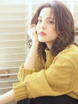 オロ(ORO)&nbsp;【ORO】センターパート無造作ヴェールウェーブ　浅見