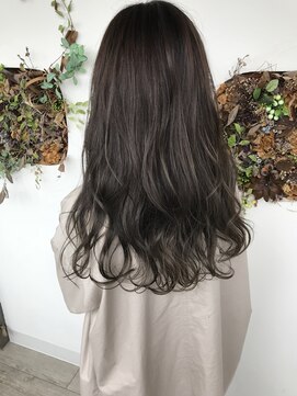 シーン(hair design SCENE) ≪谷添担当≫暗染×スモーキーグレージュ♪