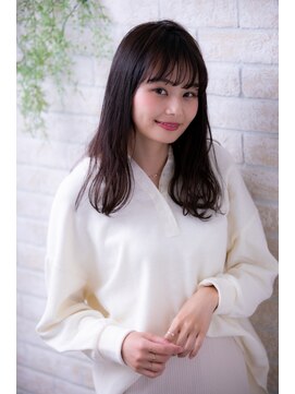 ヘアーアートシフォン 池袋西口店(Hair art chiffon) 簡単スタイリングで伸ばしかけルーズラブのクラシカルセミディ