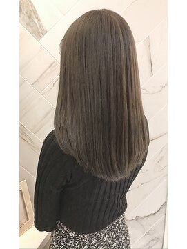 ジーナ 梅田(Zina) アイスブルージュzina末武