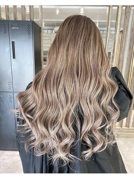 ロビィ 浦添店(LOBY) 艶ブラウン