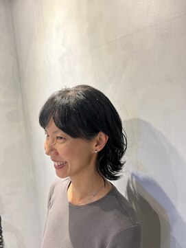 レヴィ 神楽坂(Levi) 前下がりショートボブの大人かわいい、デジタルパーマ