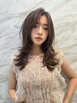 簡単スタイリングヘアセンターパートゆるふわロングハイレイヤー