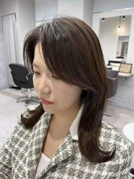 アデプト 北千住店(adept) 【adept北千住　エリスタイル】上品な韓国風くびれヘア