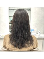 キートス(Kiitos) コテ巻き風ランダムパーマ