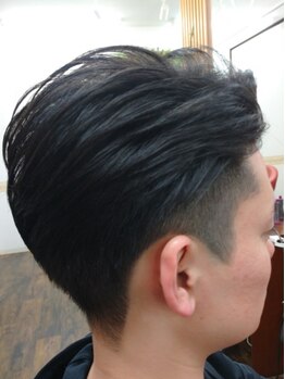 サロンド プラチナ(Salon de Platinum)の写真/クセ毛、直毛などの髪質のお悩みから頭皮ケアまで、メンズヘアならお任せ◎オーダーメイドウイッグ受付中！