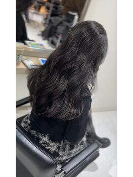 ヨロ 小岩(YOLO) 《艶髪グレージュ》&《レイヤーカット》