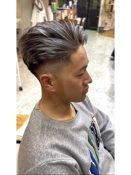 マキシム ナカイ(MAXIM NAKAI) シルバーカラーメンズシルバーカラーハイライトスキンフェード