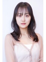 大人かわいい／レイヤーカット／20代30代/バングカット