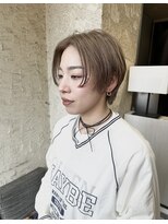 ペネロープ(Penelope)&nbsp;新宿/ショート/ブリーチ/ダブルカラー/ベージュ系