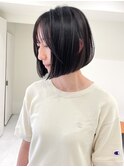 黒髪　ボブルフ　ネビージュ　小顔　ワンレン　スペインカール