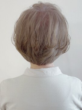 リコ(LIKO) 大人のふんわりショート☆デジタルパーマ/明るい白髪染め