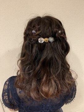 タクミ 美容院 庭瀬店(Takumi) バラのハーフアップ