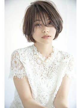 ビューティーアンドケアカロン(Beauty and Care CALON) 透明感のある大人かわいいショートボブ