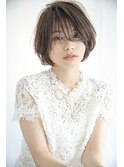 透明感のある大人かわいいショートボブ