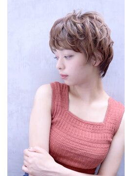 イーラ(era) 《era》セクシーショート　ペールベージュ　大人可愛い　みわ