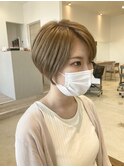 ハイトーンカラーの大人シルエット