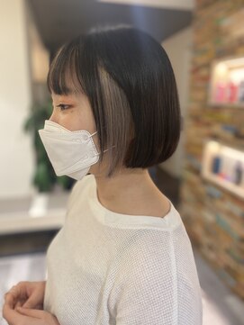 リコ エスト 上野店(lico est) 艶カラー　インナーカラーボブ