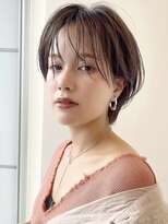 イヴォークトーキョーオーサカ(EVOKE TOKYO osaka)&nbsp;シースルーバング 抜け感 おしゃれ ショートカット 耳かけ