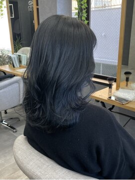 フレーム 博多店(FRAME) 韓国風レイヤーブリーチ無し艶髪ブルーブラック【福岡／博多】