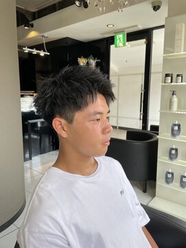 アイズ 海老名(AIZU) ショートアップバング メンズショート メンズカット 眉毛