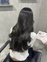 ラック(LUCK)&nbsp;レイヤーぱっつん前髪ステップボーンカットシルキー船橋/韓国