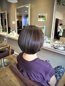 ヘアーメイクロージー 八軒店 (HAIR MAKE ROSY) 大人ショートボブ細めハイライト白髪ぼかしくすみカラー