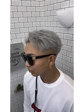 ウォークヘアー ホワイトブリーチ