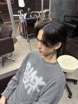 クレオ 福大通り店(CREO) 黒髪×センターパート