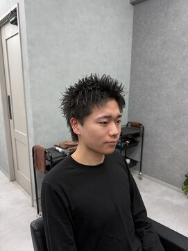 ラヴィット 横浜店(LUVIT) 黒髪アクティブスパイキーショート