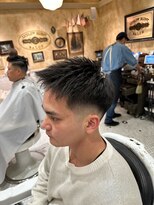 ルドローブラントオオサカ(LUDLOW BLUNT Osaka) 【LUDLOW BLUNT】フェードカット バーバーヘア