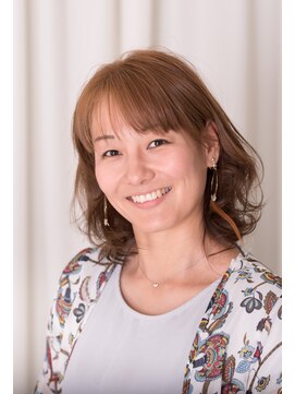 ラ フィネス LA FINESSE ママが輝く大人ミディアム♪