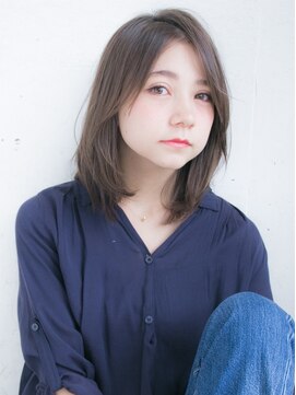 リリアン 青山(relian) グレージュカラーが可愛い☆アッシュなふんわり軽めミディ☆